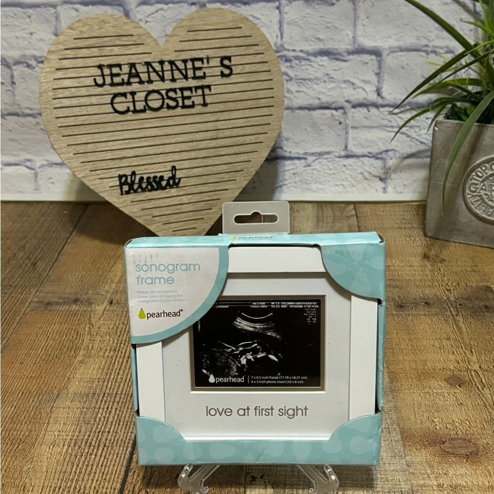 PEARHEAD "LOVE AT FIRST SIGHT" SONOGRAM FRAME FOR ULTRASOUND PHOTO 4”x3”
New